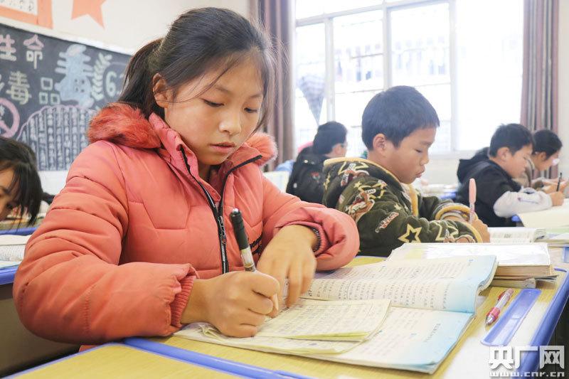 县教育脱贫存在哪些现实问题？-图1