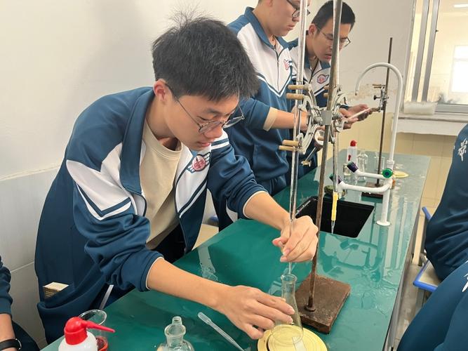 如何提升高中化学教育教学技能？-图2