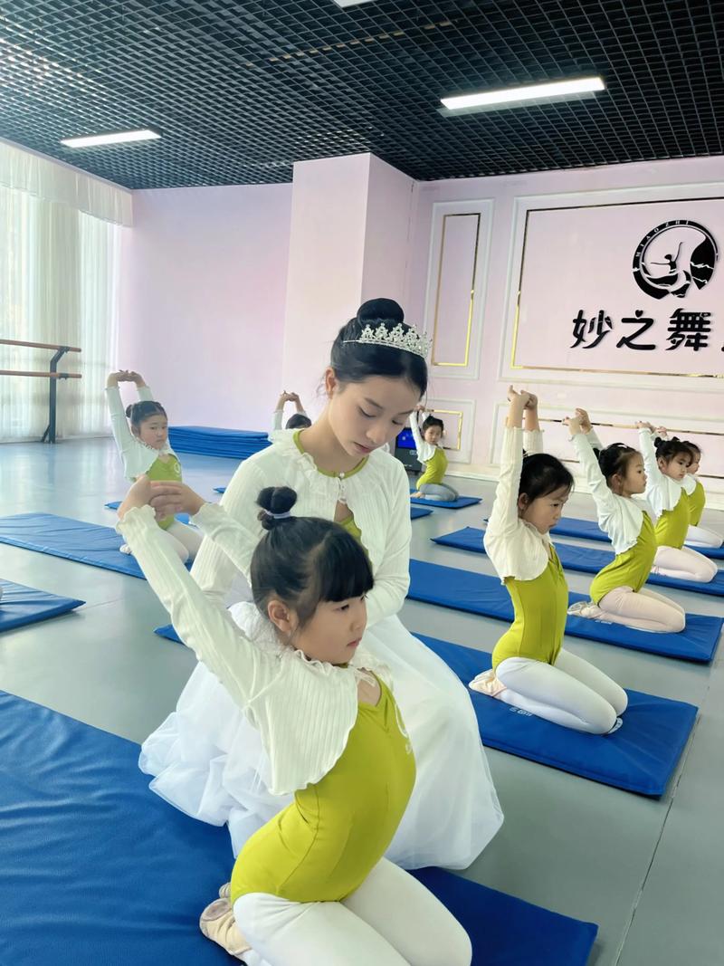 学前舞蹈教学如何有效启蒙？-图2