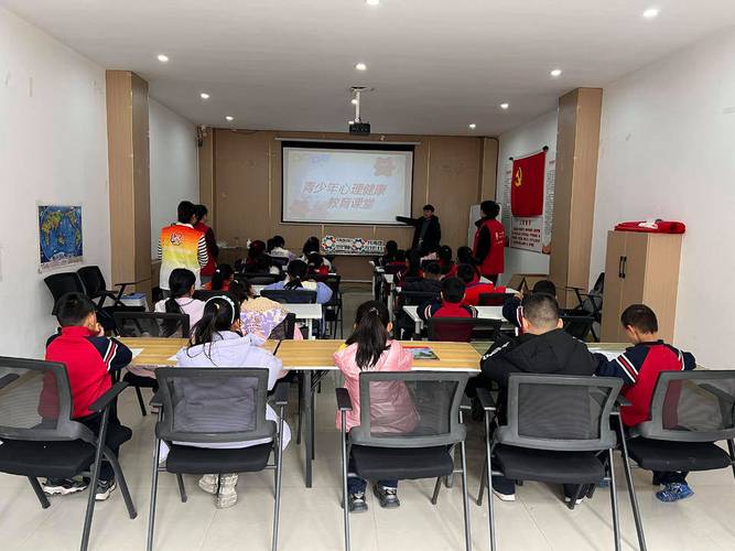 青少年社区教育有哪些独特特点？-图3